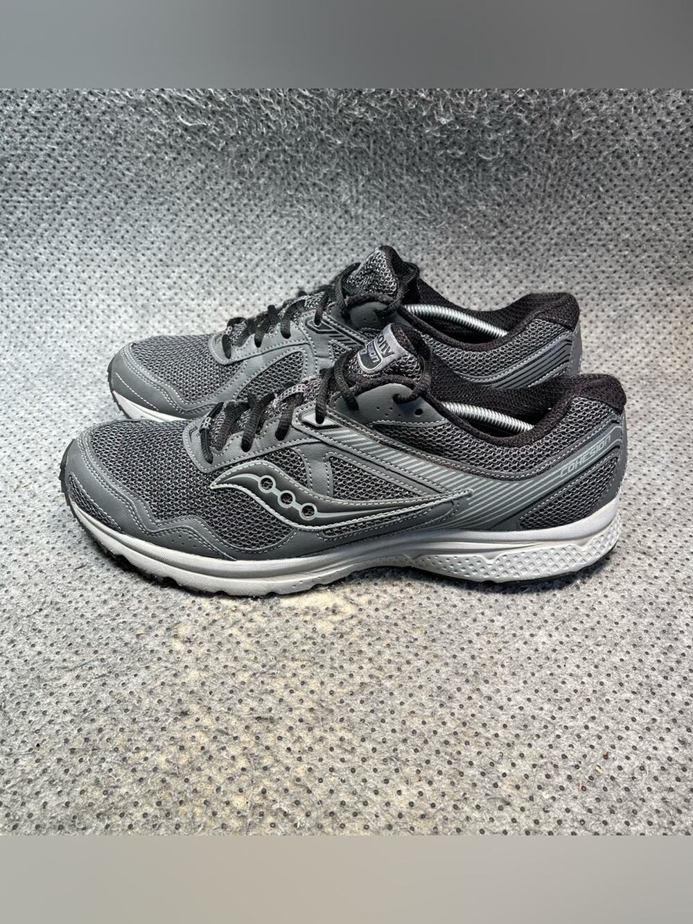 Saucony Cohesion 10 Grey Running Shoes Size 13 Men’s